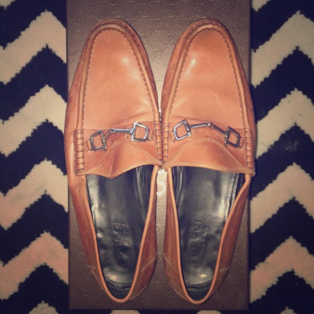 Men’s GUCCI loafers